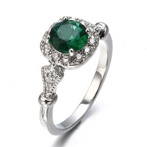 *ELSPETH* Silver x Green Gem Fashion Ring Size 8